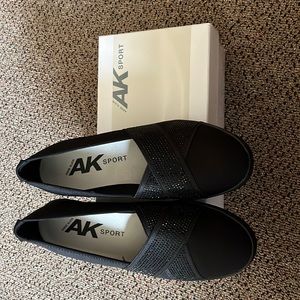 Anne Klein sport black fabric 9 1/5